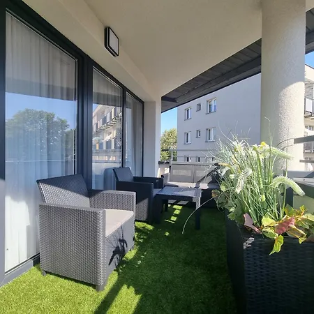 Aparthotel Bukowa Tychy Esterno foto